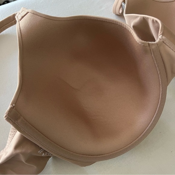 Skims Fits Everybody T-Shirt Bra in Clay - Picture 12 of 15